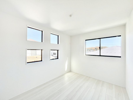 �Q���@�g���₷���`�Ńx�b�g��Ƌ�̒u�����ɂ����邱�Ƃ�����܂���B   