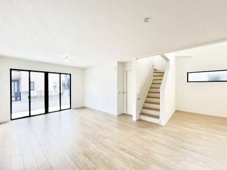 ���̑����ρ@�Ƒ������R�ƏW�܂�e���̃X�y�[�X�ɂȂ肻��