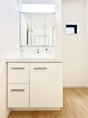 ���ʑ�E���ʏ��@���[�͂Ƌ@�\���ɗD�ꂽ���ʉ��ϑ�