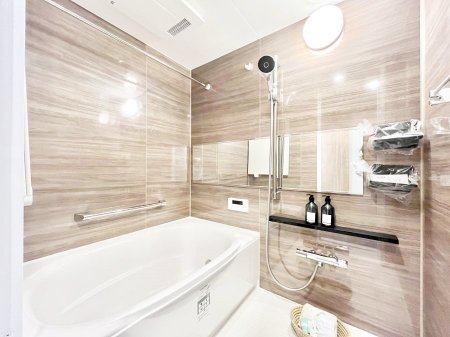 �����@����̔�������Ă���閾�邢�������̂���o�X���[��  