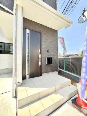 ց@փAv[`ɂ̓v^[ׂċG߂̉ԂłqlĂȂł܂B