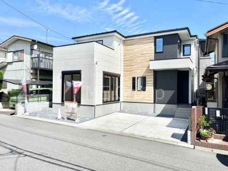 ���n�O�ώʐ^�@���X�����I�����Ղ�̗z���ƊJ�����ɕ�܂�閾�邢�Z�܂��B 