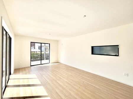 ���̑����ρ@���邢�z���������A�����̕��͋C�ɖ��������_�C�j���O�B 