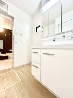 ���̑��@�������̂�����K��Ԃł��B�����̐g�x�x���C�����ǂ����g�������܂��B 