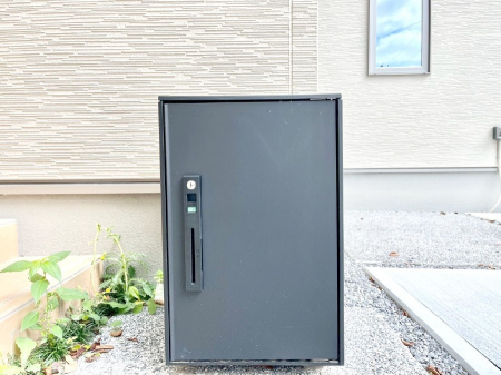 ̑@Oρuz{bNXv@ԂCɂzłSɎ󂯎܂B 