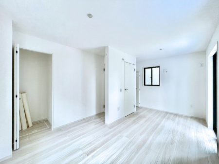 �q�������@�q�������ɂ��������߂Ȏ��[�X�y�[�X�����Ղ�̋���