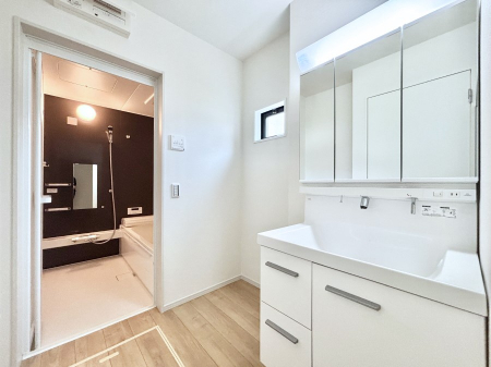 ̑@LXƂƂ̂郉h[Xy[XB  