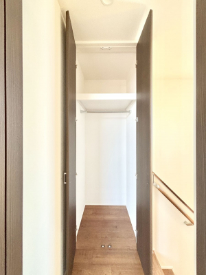 ���̑����ρ@�L�����[�B�|�������G�߂̏��������[���邱�Ƃ��ł��܂��B