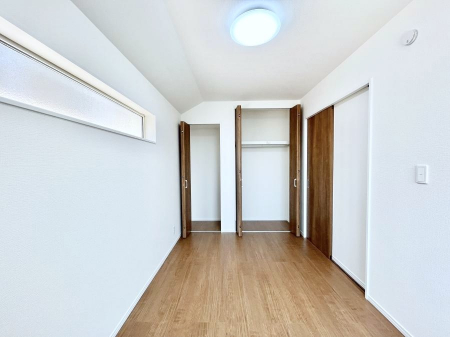 q@q܂̂ƂĂIߗނ̐ڂɕ֗ȃN[[bgt̗mB