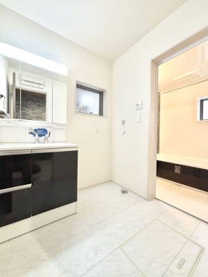 ���̑��@�������̂�����K��Ԃł��B�����̐g�x�x���C�����ǂ����g�������܂��B 