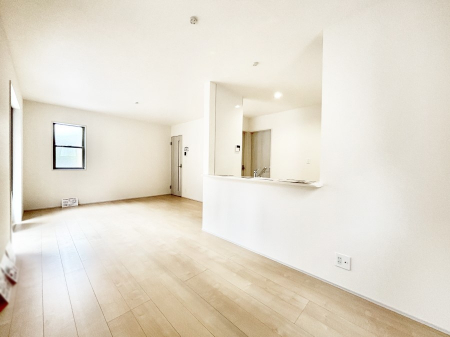 ���̑����ρ@�Ƒ��̏Ί炪���R�Ɛ��܂�Ă���A����ȕ��͋C�̃_�C�j���O�Ɏd�オ���Ă��܂�