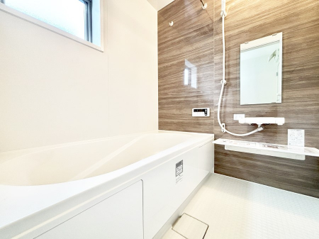 �����@1���̔������t���b�V���ł���A���K�ȃo�X�^�C�������o���Ă���܂��B