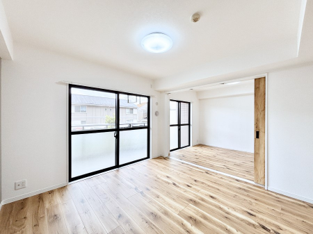 ̑ρ@傫ȑ炽Ղ̗zƕ郊rO  