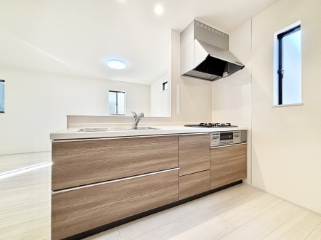 �L�b�`���@�J�E���^�[�z���ɂ��b�������Ȃ��疈���̂������������Ɗy����