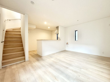 ���r���O�@���r���O�K�i���Ƒ��̏Ί�Ɖ�b���Ȃ��ł���܂�  