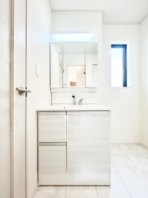 ʑEʏ@傫₷OʋŐʑ́AgȂ݃`FbN┧̂ɂ߂łB 