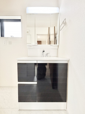 ʑEʏ@傫₷OʋŐʑ́AgȂ݃`FbN┧̂ɂ߂łB 