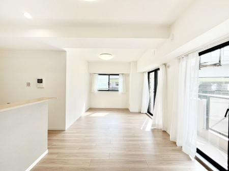 rO@Ƒc̎ԂȂ났̃rO_CjOB   