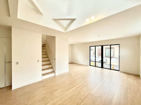 ���r���O�@���r���O�K�i���Ƒ��̏Ί�Ɖ�b���Ȃ��ł���܂�  