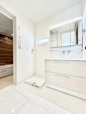 ̑@ʏ͂Ƃ̂Xy[XŁAgxx̃XLPASɗ]TĂłłB  