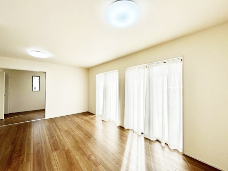 ���̑����ρ@�Ƒ������R�ƏW�܂�e���̃X�y�[�X�ɂȂ肻��