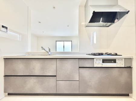 �L�b�`���@���r���O�����n����l�C�̃J�E���^�[�L�b�`���B �Ƒ��������Ȃ���Ǝ������邱�Ƃ��ł��܂��B