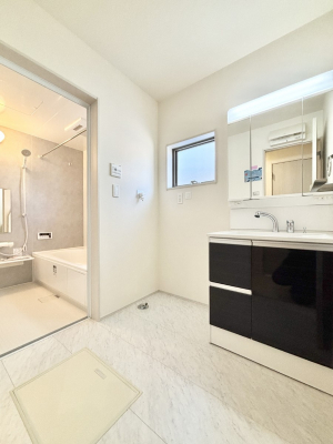 ���̑��@���������Ă���̂Ŏ��C�̑����ꏊ�ł����C���\���s���܂��B�����̐g�x�x���C�����ǂ��I