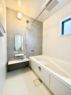 �����@����̔�������Ă���閾�邢�������̂���o�X���[��