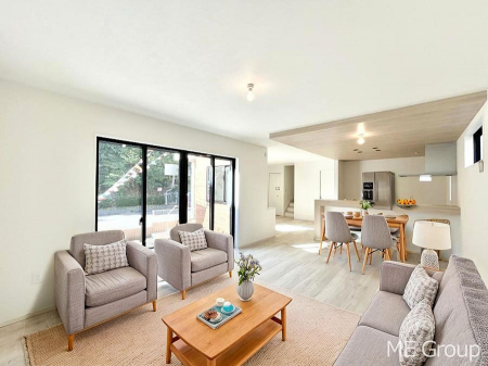 ���r���O�@���Ƒ��̓��₩�Șb�����ŕ�܂�閾�邢���r���O  ���Ƌ��CG�ł�