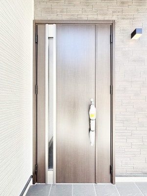 ���ց@�Z�܂��̊�����o����A���փh�A�B 