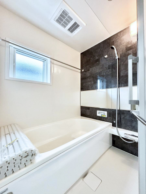 �����@����̔�����₷��؂ȃo�X�^�C���B�������Ƃ����C���y����Ŕ����Ƃ肽���ł��ˁI  