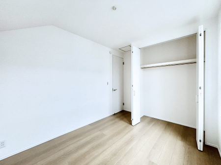 �q�������@�q�������ɂ��������߂Ȏ��[�X�y�[�X�����Ղ�̋���