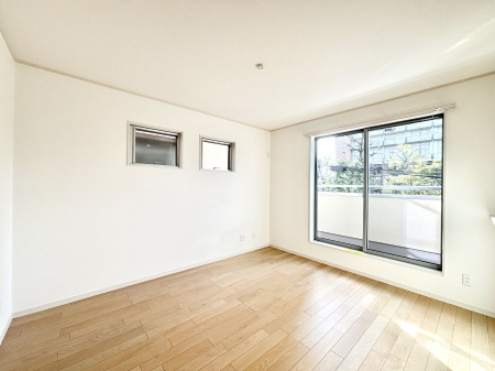 ���̑����ρ@�傫�ȑ����炽���Ղ�̗z���ƕ����������郊�r���O  