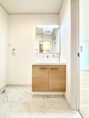 ���ʑ�E���ʏ��@�傫�����₷���O�ʋ��Ő�����������ʑ�́A�g�����Ȃ݃`�F�b�N�┧�̂������ɂ������߂ł��B 