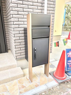 ���̑��@�V���v���f�U�C���̃|�X�g�B