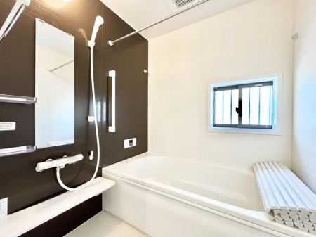 �����@����̔�������Ă���閾�邢�������̂���o�X���[��