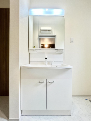 ���ʑ�E���ʏ��@�傫�����₷���O�ʋ��Ő�����������ʑ�́A�g�����Ȃ݃`�F�b�N�┧�̂������ɂ������߂ł��B 