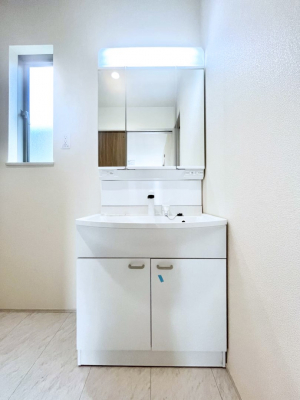 ���ʑ�E���ʏ��@�傫�����₷���O�ʋ��Ő�����������ʑ�́A�g�����Ȃ݃`�F�b�N�┧�̂������ɂ������߂ł��B 