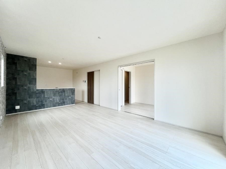 ���r���O�@18���̂k�c�j�͉Ƒ��݂�Ȃ̉��K��ԁI�Ƒ��̂Ȃ������������厖�ȃX�y�[�X�ł��B 