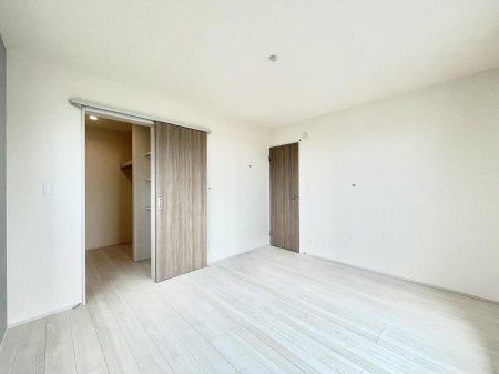 �Q���@�E�H�[�N�C���N���[�[�b�g�����邨�����B�G�߂��Ƃ̓���ւ����s�v�ŕ֗��ł��I