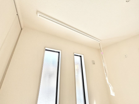 ���̑����ρ@�����������|�[���B�~�J��ԕ��̎����ɑ劈�􂵂܂��B  