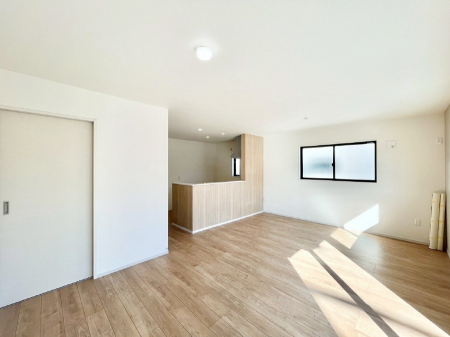 ���r���O�@�i�`�������e�C�X�g�̗D�����_�炩���F�g���̃t���[�����O���f�G�ȃ��r���O�ł��ˁB