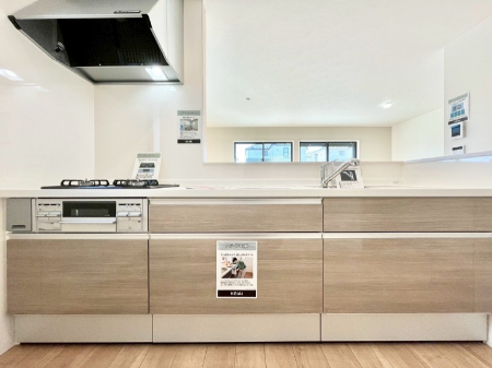 �L�b�`���@�������������I�ɁA�y�����I�V�X�e���L�b�`��