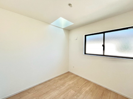 �Q���@�g�b�v���C�g�̂����m���B���R�̌���������Ė��邭�߂����܂��B