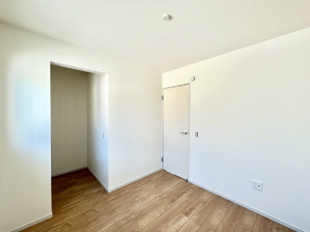 �q�������@�E�H�[�N�C���N���[�[�b�g�����邨�����B�G�߂��Ƃ̓���ւ����s�v�ŕ֗��ł��B 