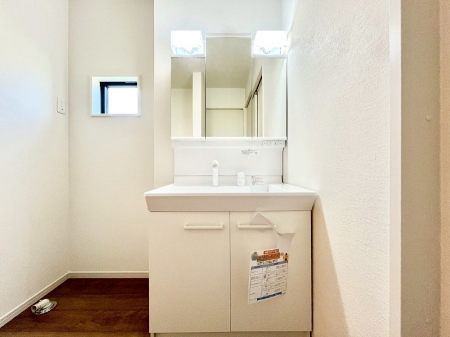 ���ʑ�E���ʏ��@�傫�����₷���O�ʋ��Ő�����������ʑ�́A�g�����Ȃ݃`�F�b�N�┧�̂������ɂ������߂ł��B 