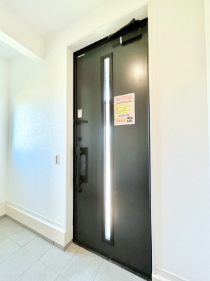 ���ց@�V���[�Y�C���N���[�N�t���̌��ցB�Ƒ��S���̌C��J��Ȃǂ���������[�ł��܂��B