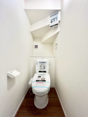 �g�C���@�g�C����1�K��2�K���ꂼ��ɔz�u����Ă��ĂƂĂ��֗��ł��B 