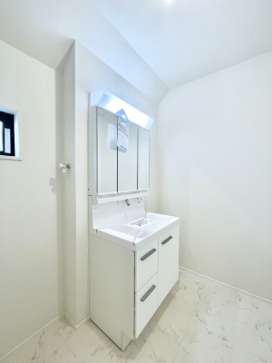 ���̑��@�������̂�����K��Ԃł��B�����̐g�x�x���C�����ǂ����g�������܂��B 