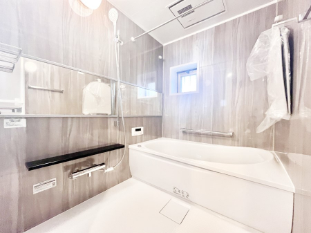 �����@����̔�������Ă���閾�邢�������̂���o�X���[��